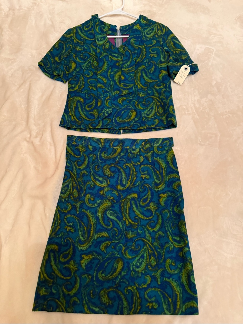 Authentic 1950s Two-Piece Paisley Skirt and stop Set in Teal & Green